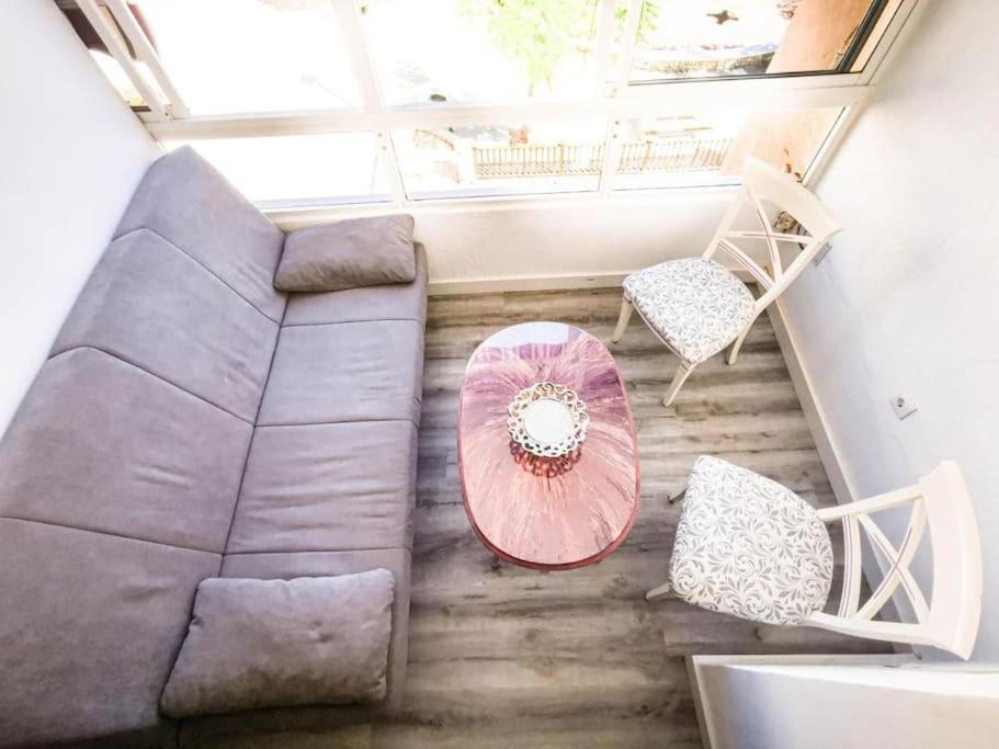 شقة Loft La Marina نيرخا المظهر الخارجي الصورة